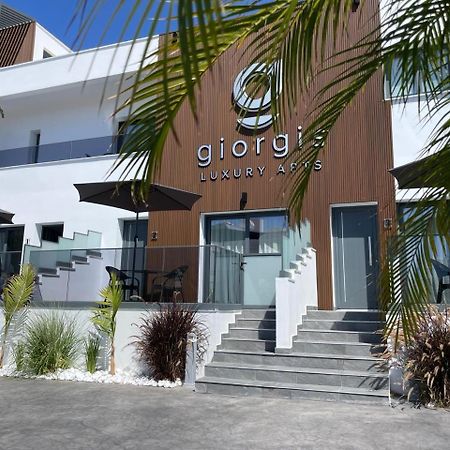 Giorgis Luxury Apartments ไอยานาปา ภายนอก รูปภาพ
